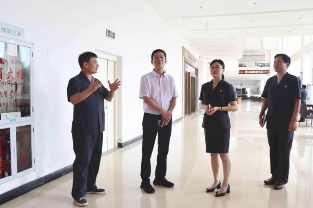 泉港区委主要领导到泉港法院调研指导工作