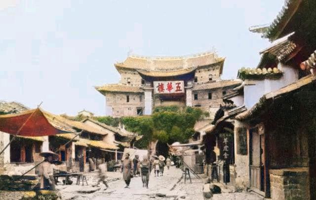 云南大理珍贵的老照片:1925年法国人拍摄,图中景观你能认出吗?