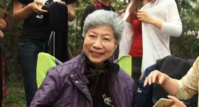 "一代鬼后"罗兰,凭"裘千尺"一角走红,如今她过得怎么样了?
