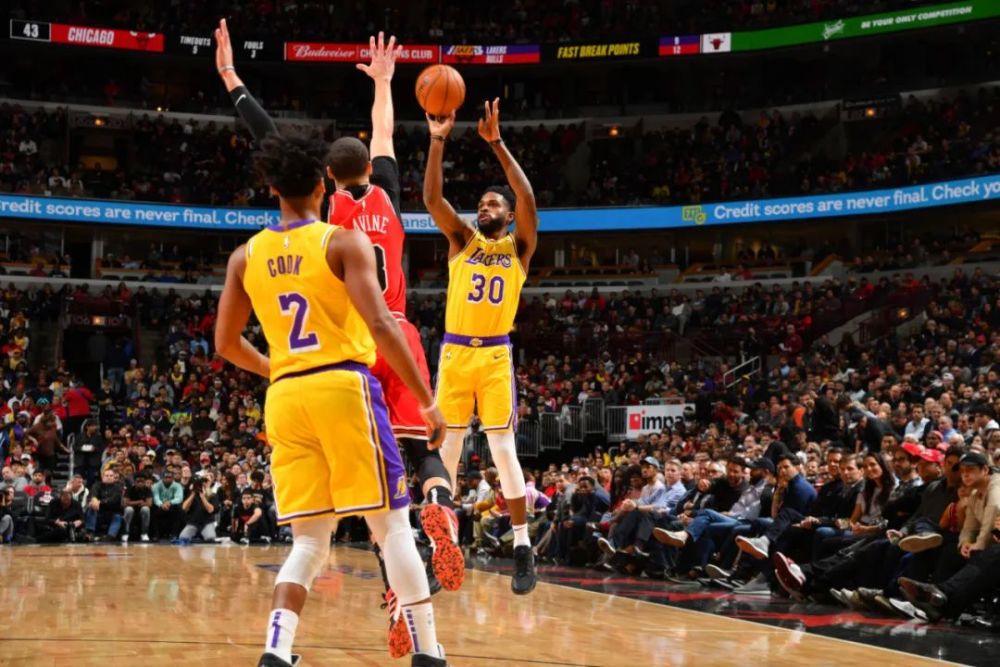 火箭队 再见了湖人！再见了火箭！他才30岁啊，正式离开NBA