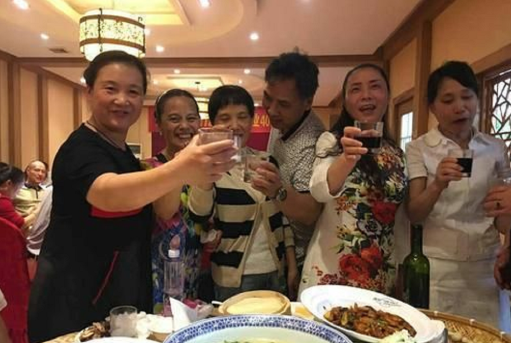 有2类同学恨不得天天参加同学聚会唯独这2类人怎么都请不动