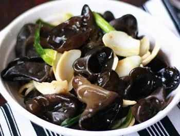 木耳隔夜还能吃吗木耳隔夜吃了会中毒吗