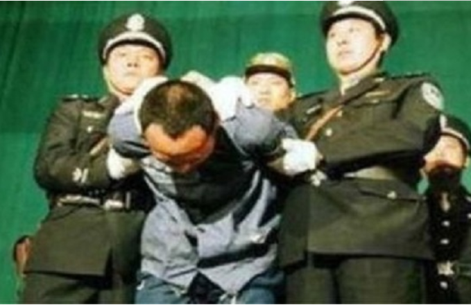 2000年湖南连环杀手段国诚纪实:两年杀13人,死者全是独行女人