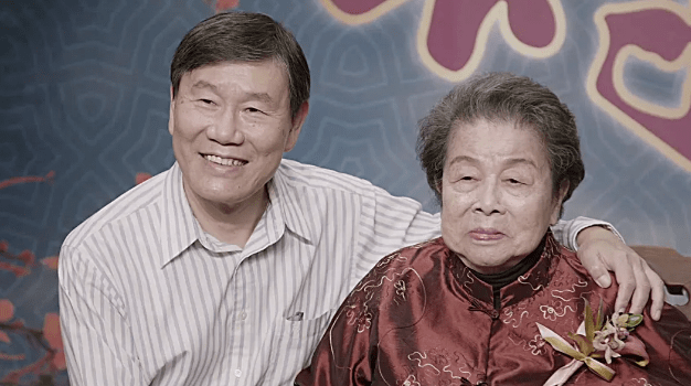 许留芬的大妹许婉清,也就是王力宏的姨婆,毕业于国立西南联大.