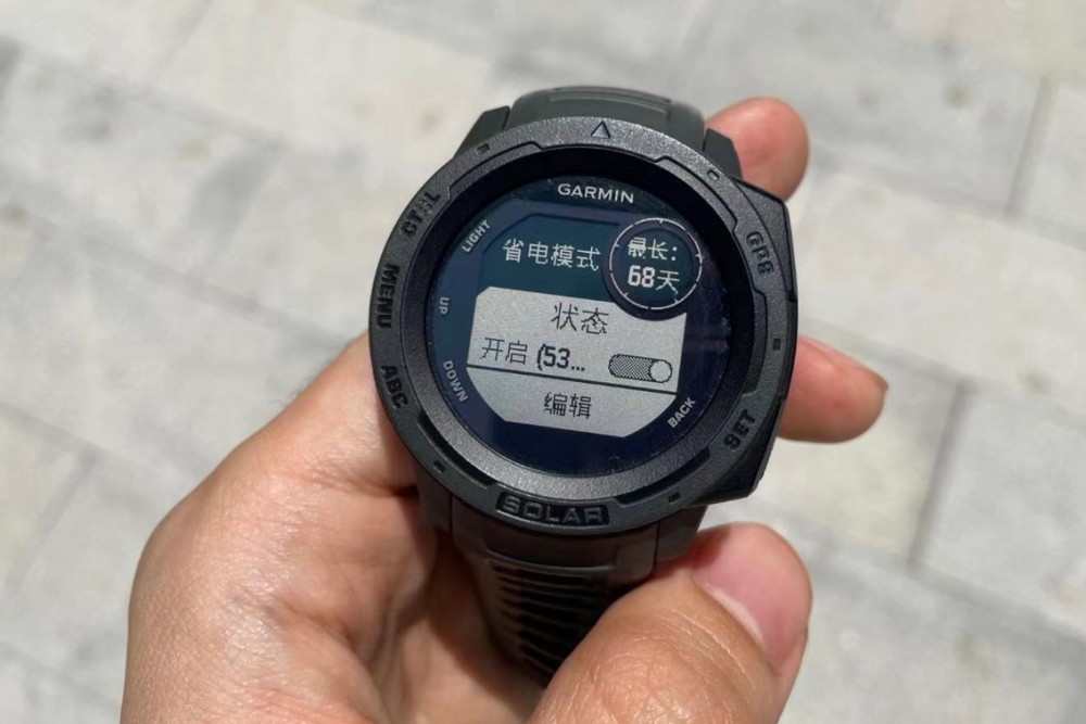 我为什么毅然拒绝apple watch?体验佳明instinct solar本能太阳能