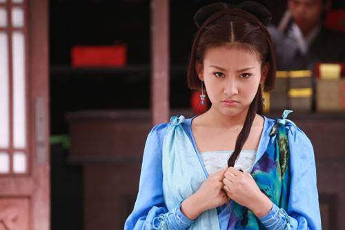 她饰演天龙八部中阿朱走红,原来饰演了那么多古装美人