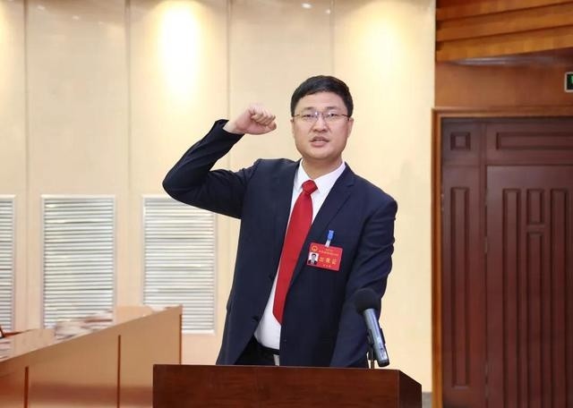 梅河口市第九届人民代表大会第七次会议第二次全体会议闭幕