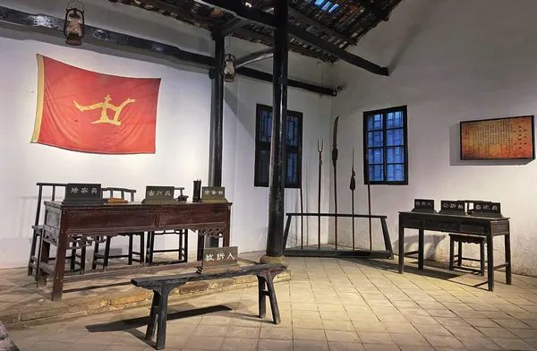 七里坪 烽火中的第一革命法庭_腾讯网