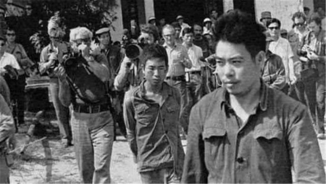 越南为何会佩服中国?只因越南战争中我们拿走了他们一