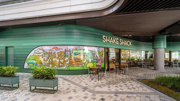 shake shack中国宠物友好2.0体验店在上海试运营|美通社