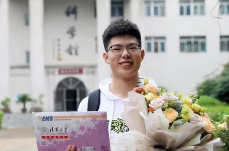 李昊恩收到清华大学通知书,安徽唯一保送学生,称从没上过辅导课