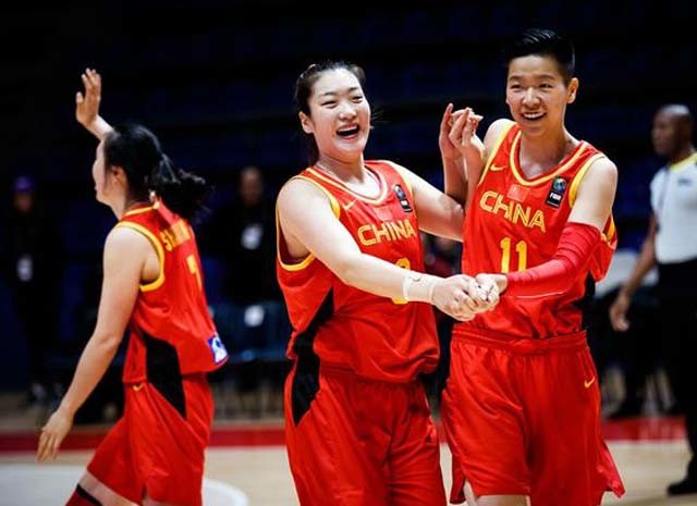 恭喜中国女篮!澳洲第一女中锋宣布退出奥运会,她曾在比赛中扣篮