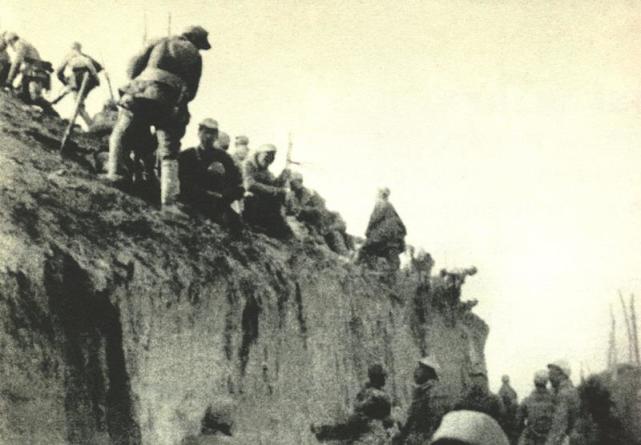 旅部及所属92团近3000人被全歼,旅长李纪云也被俘虏;4月14日,从瓦窑堡