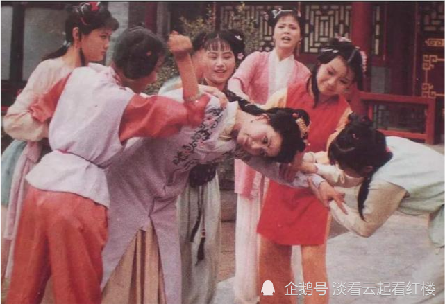 《红楼梦》:芳官,又一个被宝玉宠溺所累的丫鬟