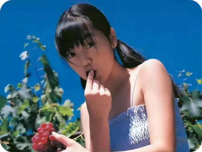 水野亚美(泉里香 饰)