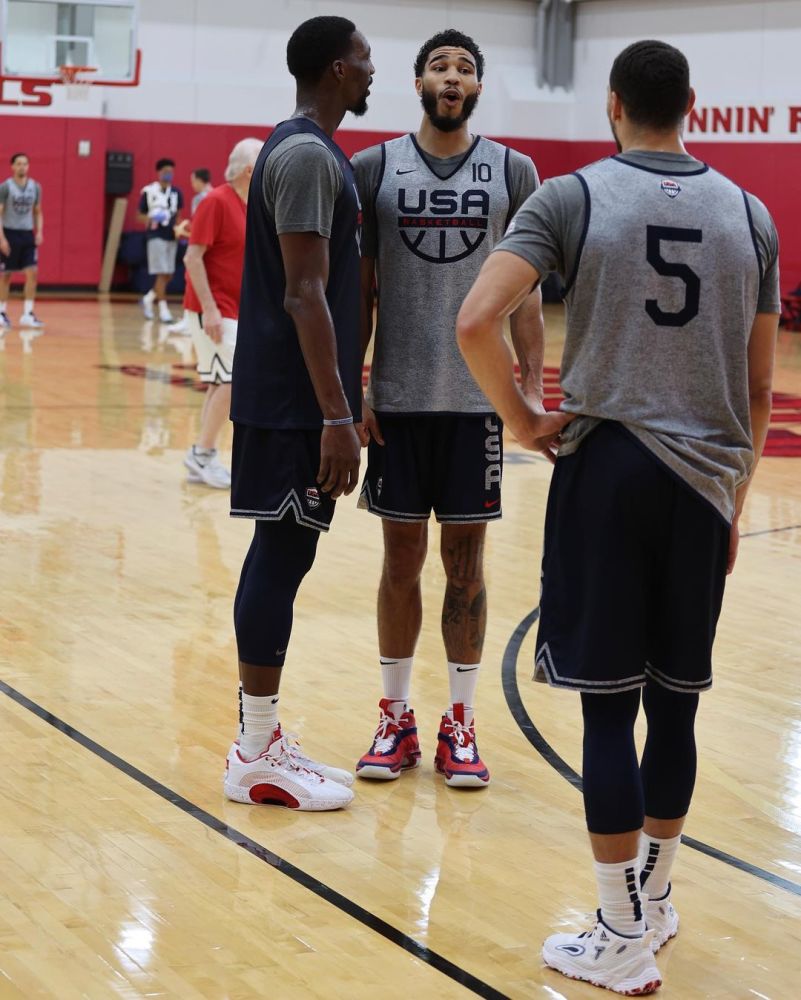 备战东京!nba官方发布美国男篮训练照,杜兰特帅气出镜,塔图姆搞怪!