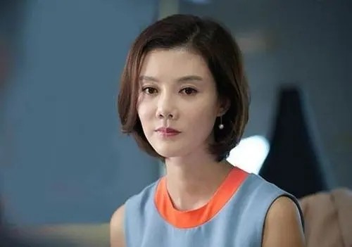 错过邓超分手汪涵,28岁闪婚煤老板只为3亿分手费?成龙