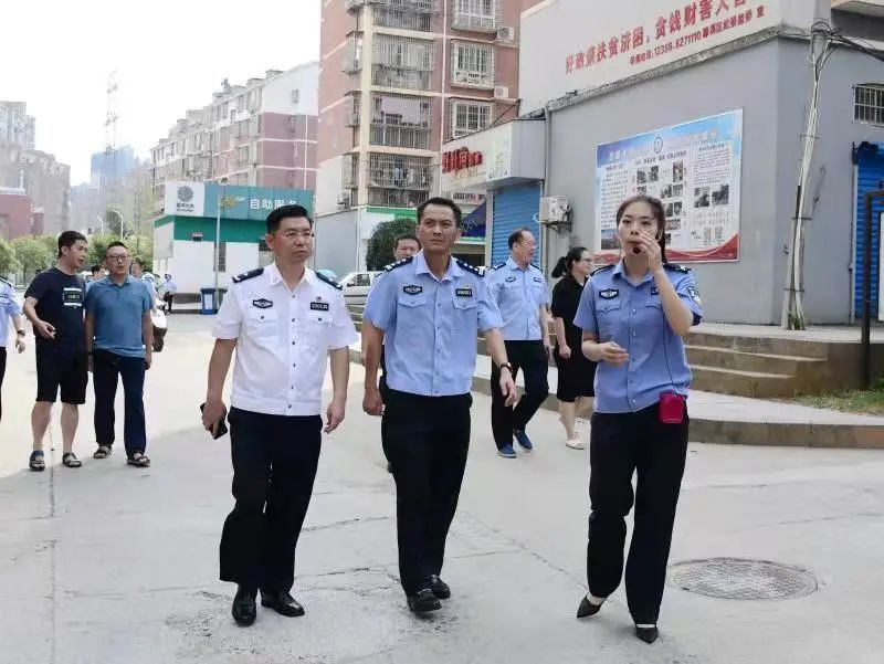 宜春市公安局深入陶洼小区考察分局智能安防小区建设工作