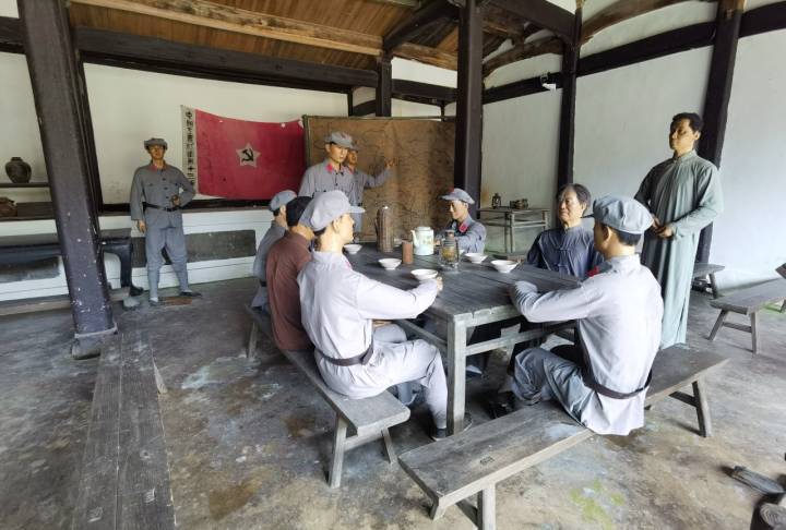 红色宝藏·走进红馆学党史|红十三军教育基地:感悟革命先辈的诗和远方