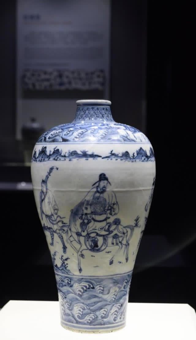 明代青花瓷纹饰——回味无穷的审美意蕴