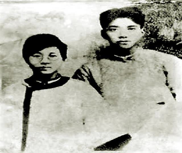 他的家族满门忠烈,唯一的后代身世隐藏了70年,今在井冈山务农