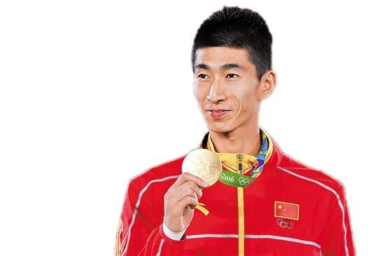 朱婷赵帅担任中国奥运旗手