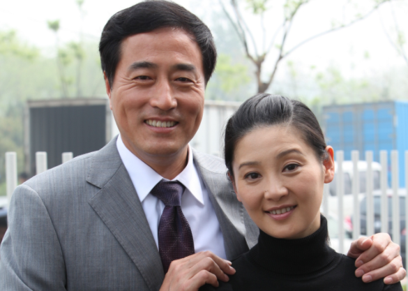 人艺演出出现事故,杨立新再次致歉