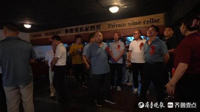 在讲到酒庄发展时,徐义说,20年的发展,奥德曼以自身实践摸索出了一条