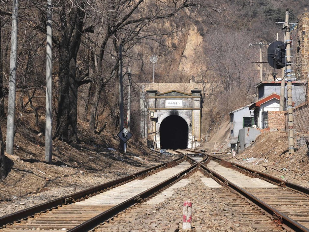 1905年詹天佑主持修建的京张铁路,如今怎么样了