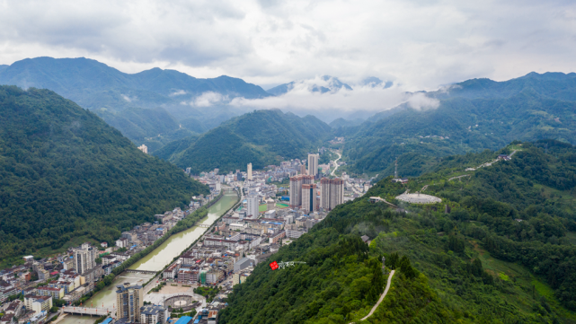 陕西的苗族之乡,红军之乡,民歌之乡-镇巴,没有半斤酒量别上桌