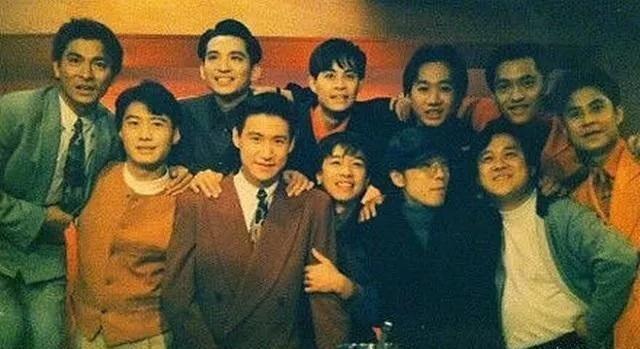 9,1995年,张国荣,黄磊吴倩莲,刘琳一起主演了《夜半歌声》,黄磊年轻