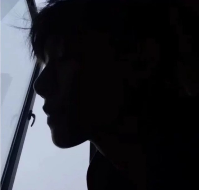 男生头像|侧脸 高冷 微丧