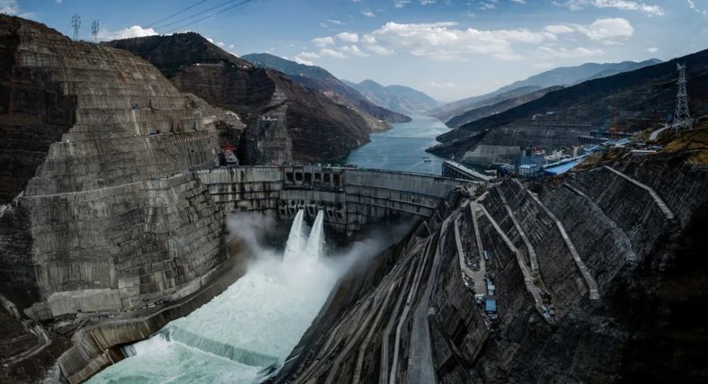 中国第二大水电站白鹤滩电站建设.任正银 摄