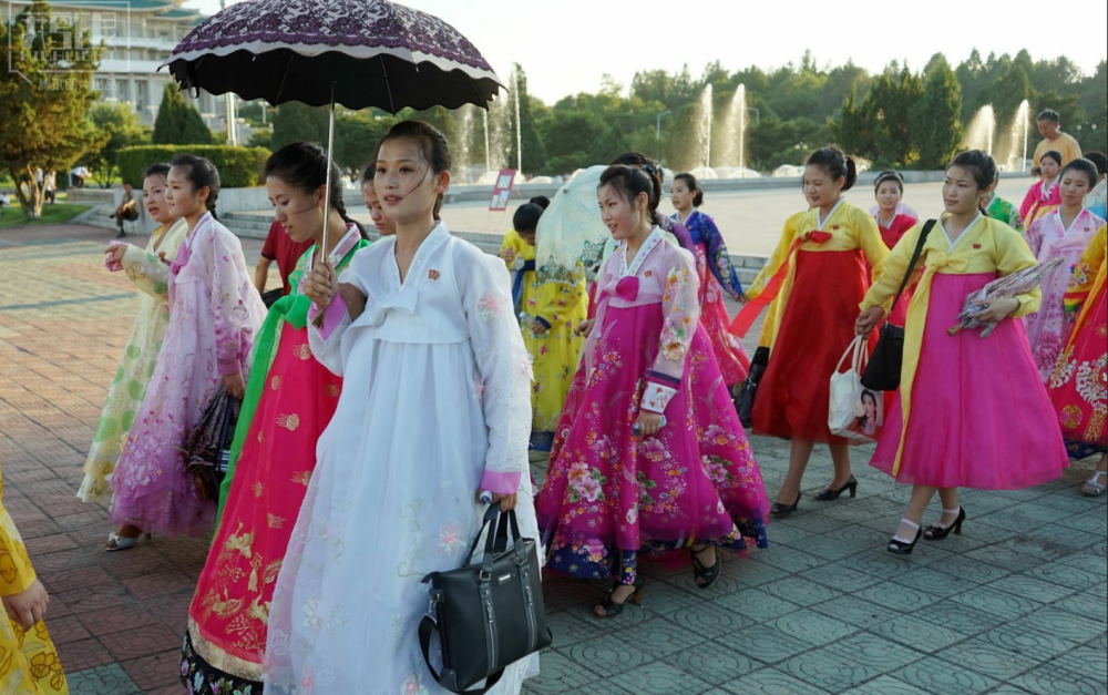 网友到朝鲜旅游,觉得朝鲜女人适合当老婆?