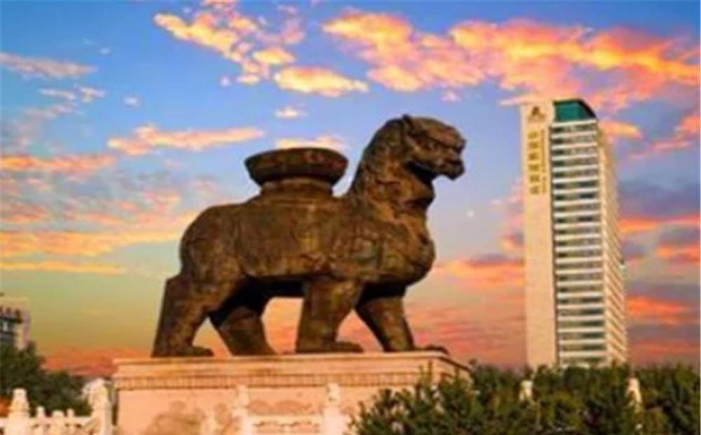 沧州有座铁狮子,屹立一千多年不倒,可在20年前被专家