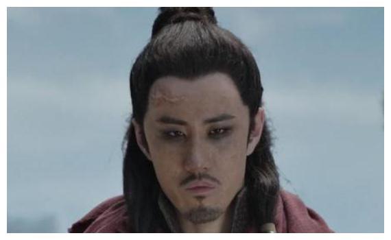 他在《庆余年》中爆火,曾一度被认为最丑,如今却帅成型男!