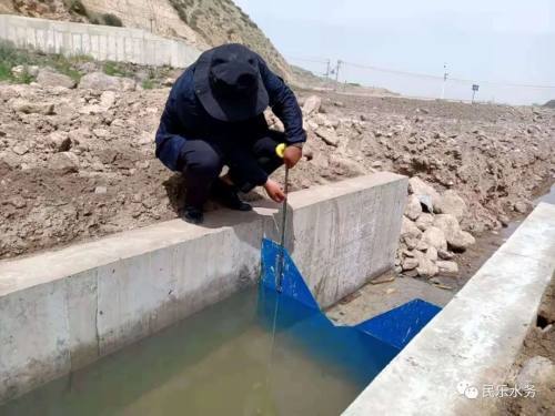 民乐县山城河水库坝后渗流观测三角量水堰修建完工并投入观测运行