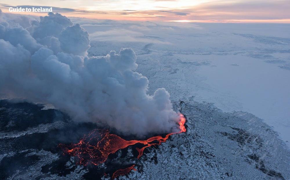 18000次地震:雷克雅未克犹如惊弓之鸟,冰岛火山恐爆发