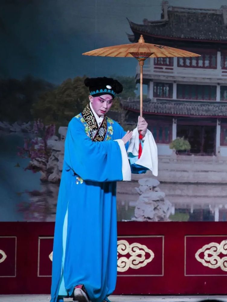 河南豫剧院演绎传统经典《白蛇传》