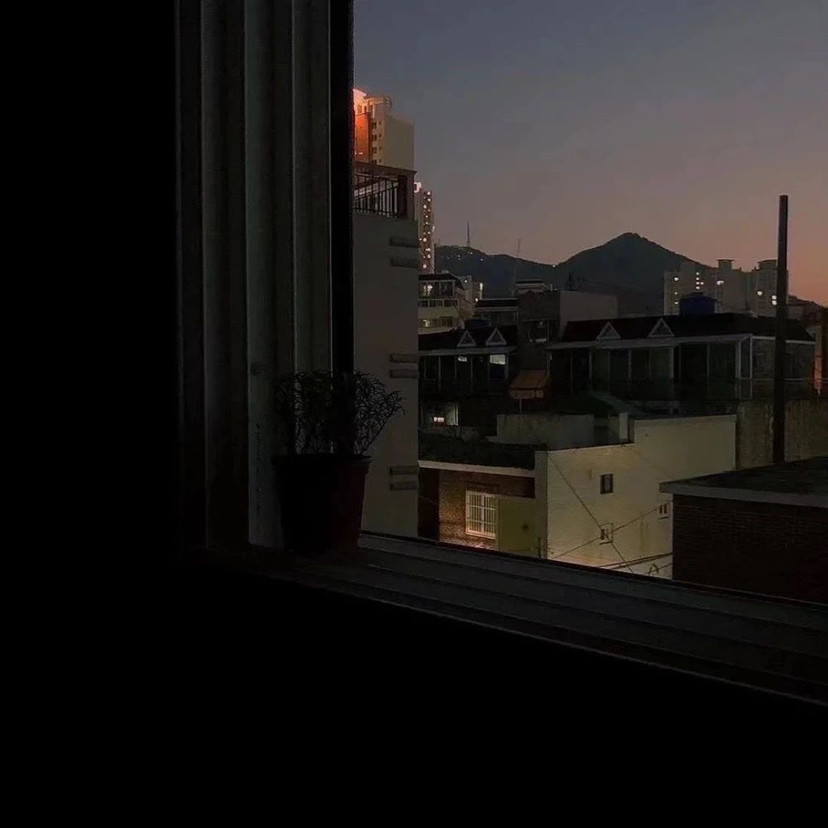 黑色系致郁背景图