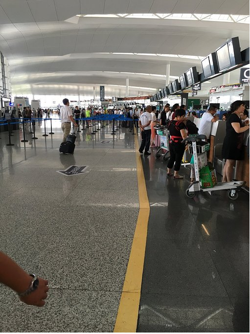南京禄口机场9人新冠阳性 21日有部分航班被迫取消延误