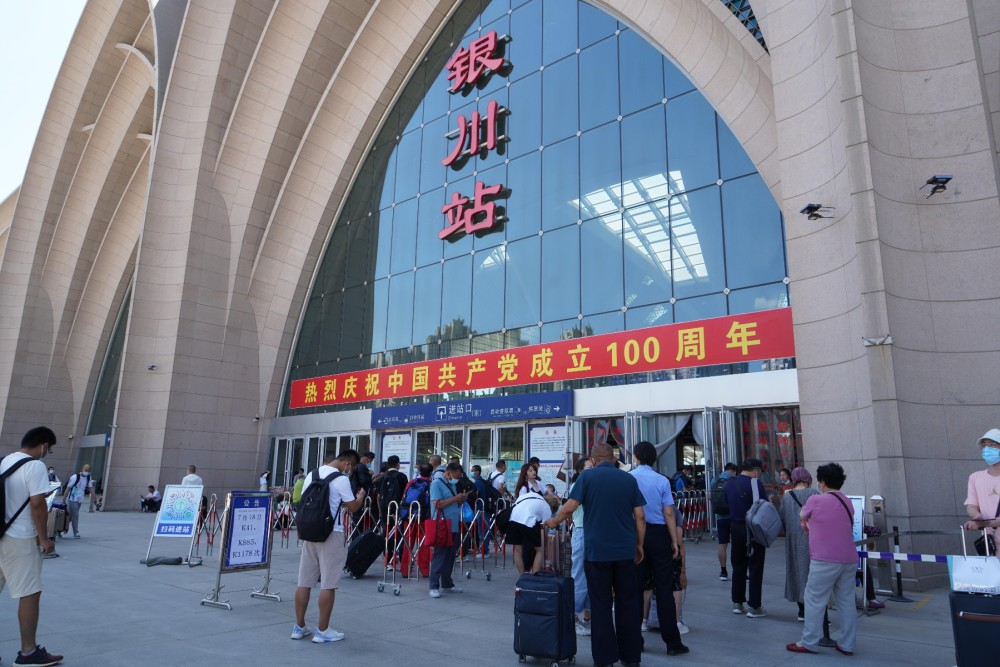银川火车站到旅游车站_银川到成都火车途经站_兰州到银川2636在哪个火车站