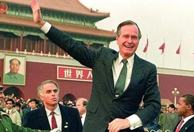 美国前总统老布什中国人民的老朋友还培养了对华友善的好儿子