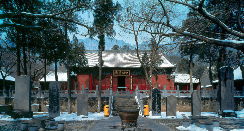 嵩山少林寺长老福裕和全真教高道张志敬分别率队参加舌战,道教遭到