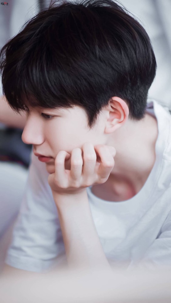 王源私藏壁纸/文案