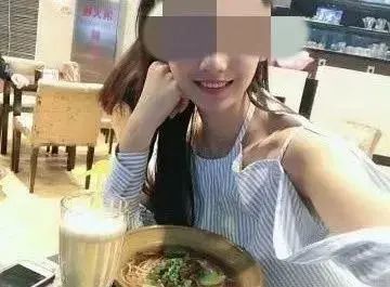 26个"抠脚大汉"扮美女,微信卖假酒,已全部落网!