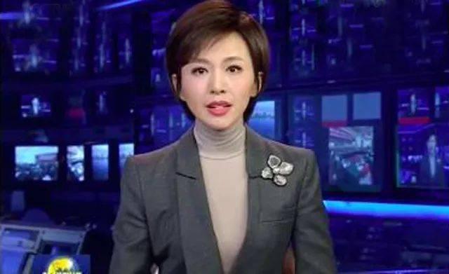 42岁的欧阳夏丹,默默离开《新闻联播》主持,其中原由