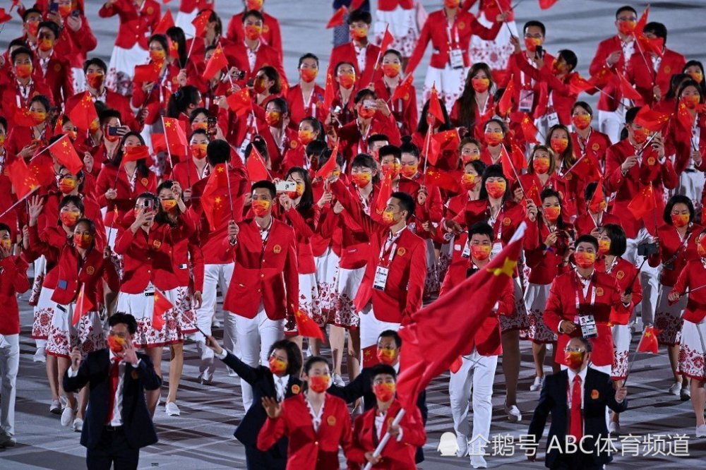 东京奥运会中国代表团入场,一组中国红色照片送给大家,_腾讯新闻