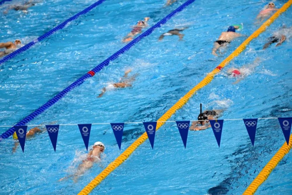 奥运会包含5大fina水上运动项目,将诞生49枚金牌:其中包含35个游泳,8