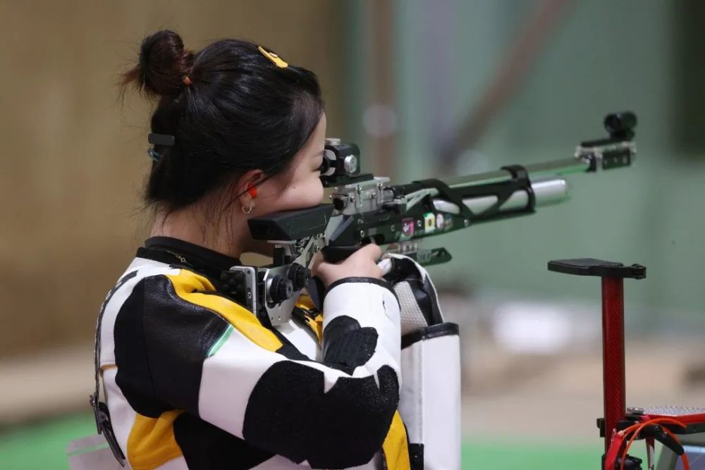 2021年7月24日,日本,2020东京奥运会射击女子10米气步枪,中国选手杨倩